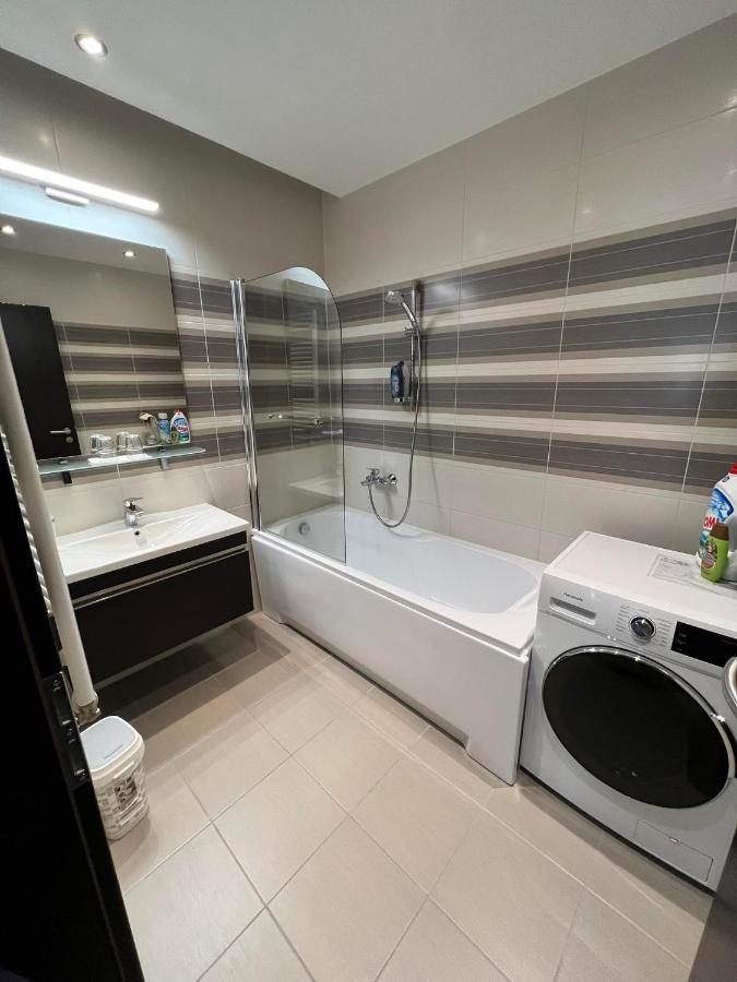 Ferienwohnung Big Forest Apartman Debrecen Exterior foto