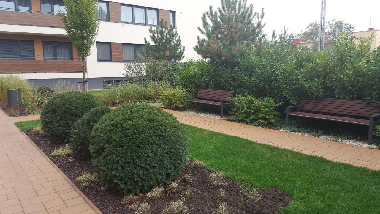 Ferienwohnung Big Forest Apartman Debrecen Exterior foto